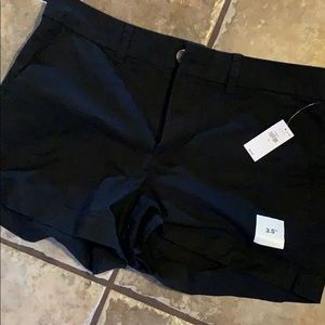 Black old navy short